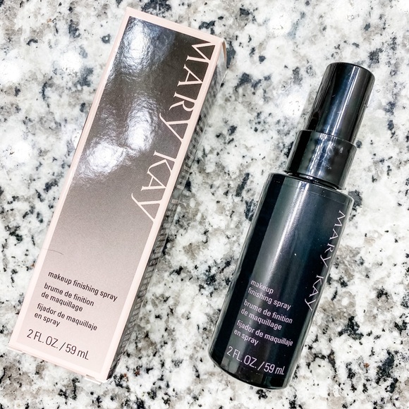 Mary Kay Skindanavia Makeup Setting Spray - Picture 3 of 4